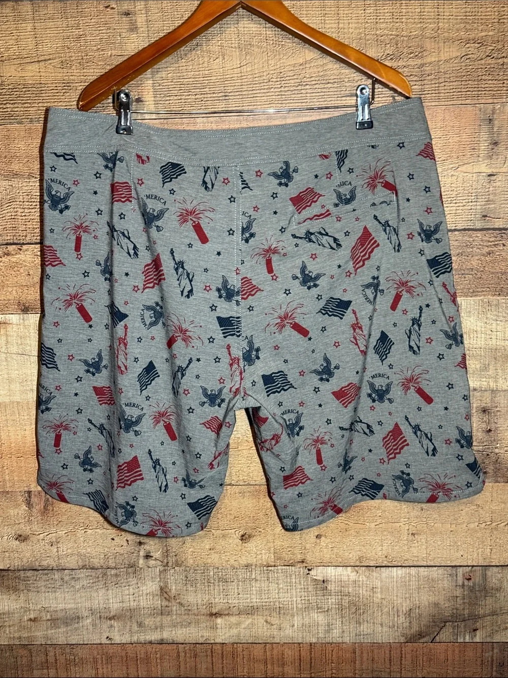 Travis Mathew 'Merica Board Shorts Size 40